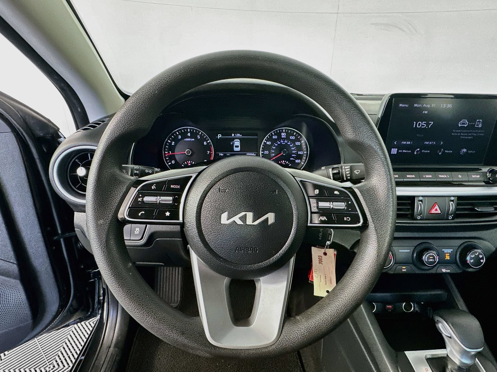 Used 2022 Kia Forte LXS FWD image 11