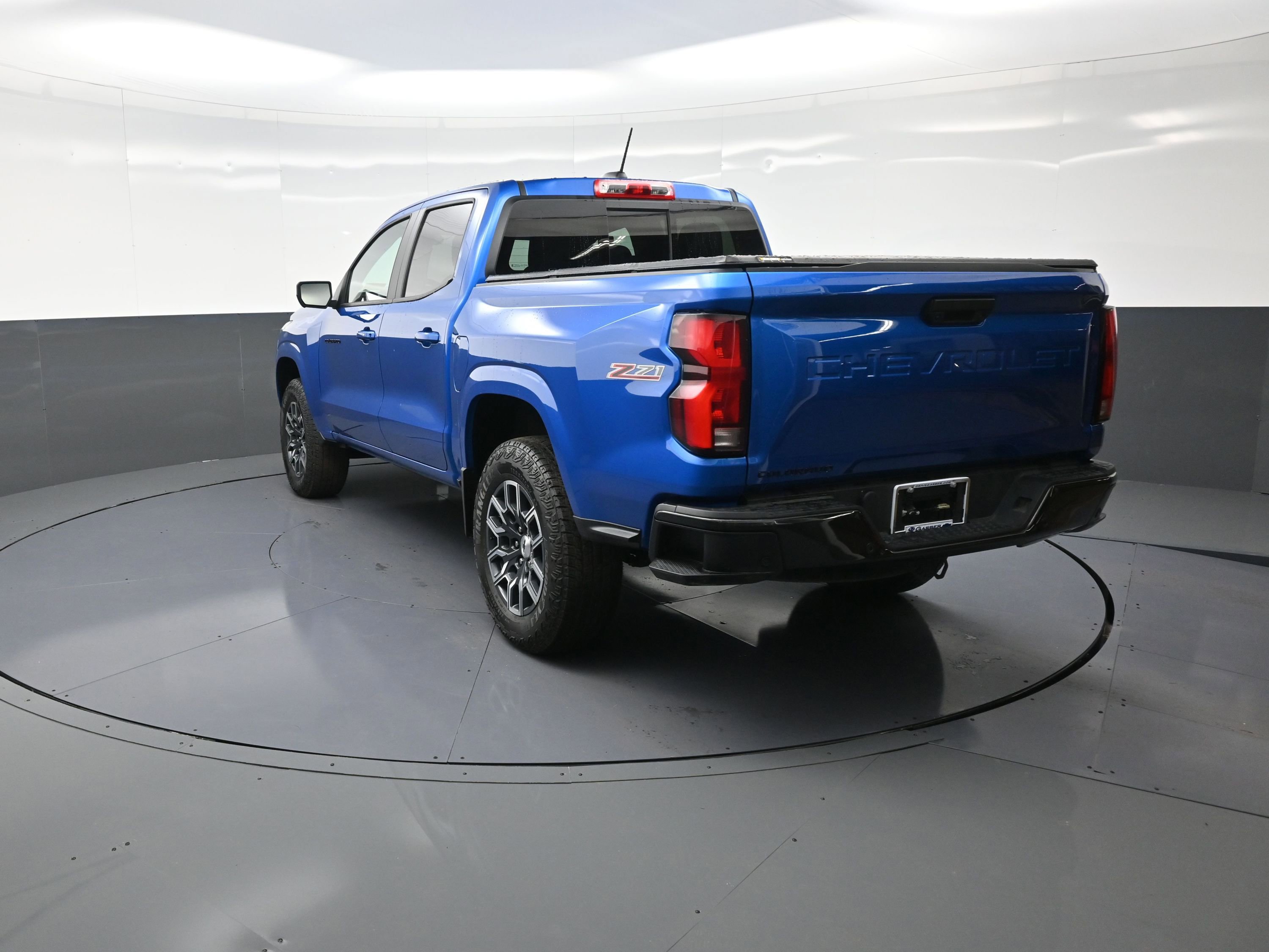 Used 2024 Chevrolet Colorado Z71 w/ Z71 Convenience Package 2 image 5