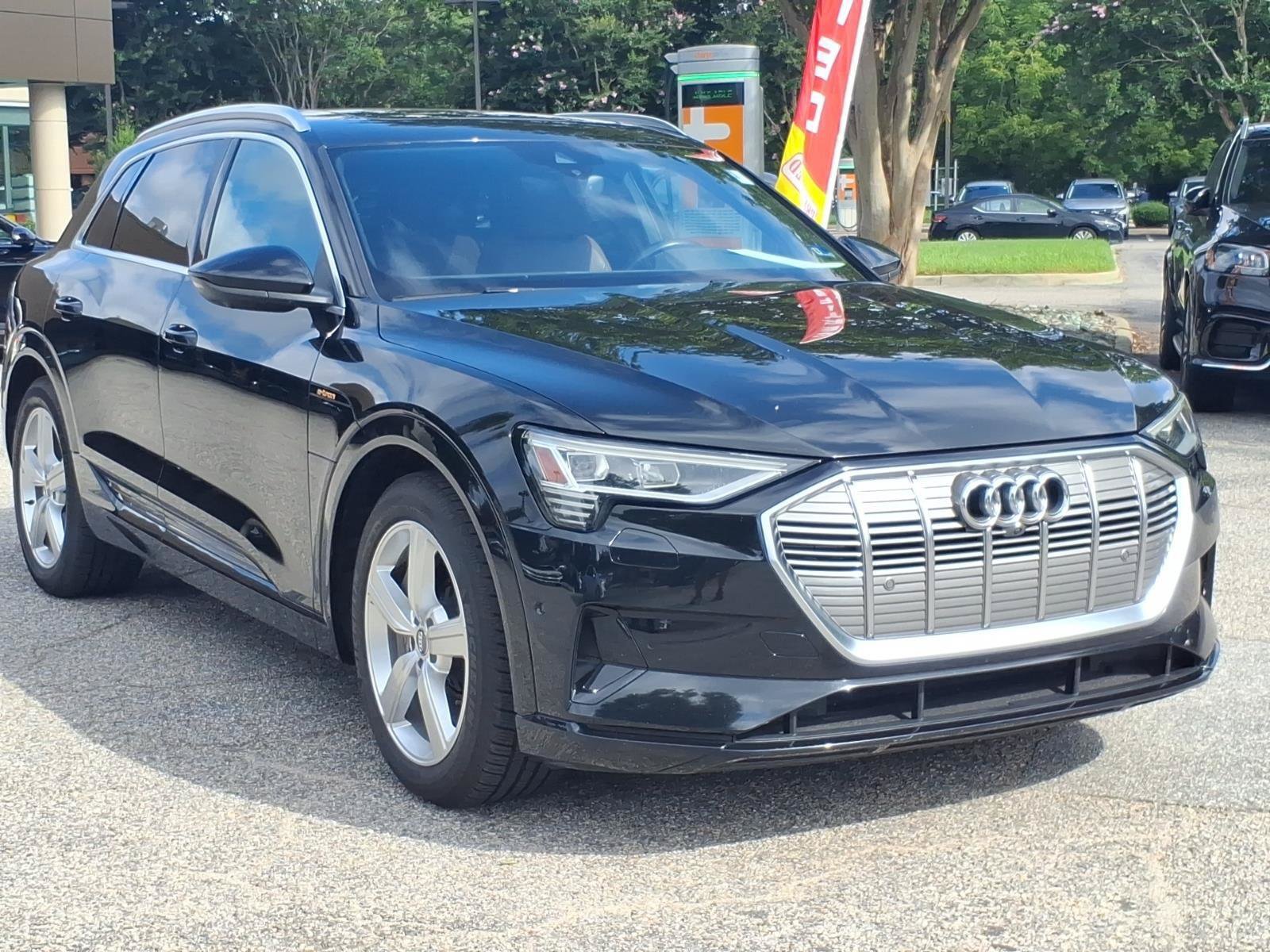 Used 2019 Audi e-tron Premium Plus AWD/4WD image 5