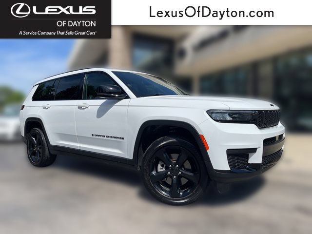 Used 2025 Jeep Grand Cherokee L Altitude AWD/4WD image 1