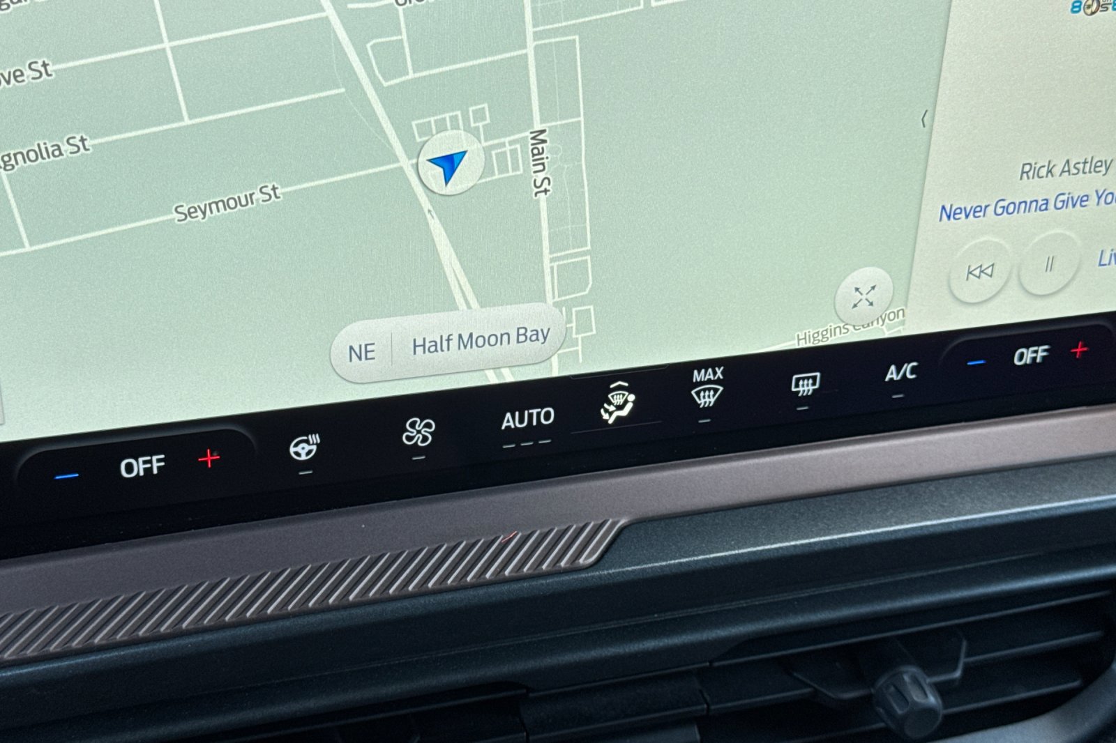 Used 2025 Ford Bronco Sport Outer Banks w/ Outer Banks Tech Package+ image 20