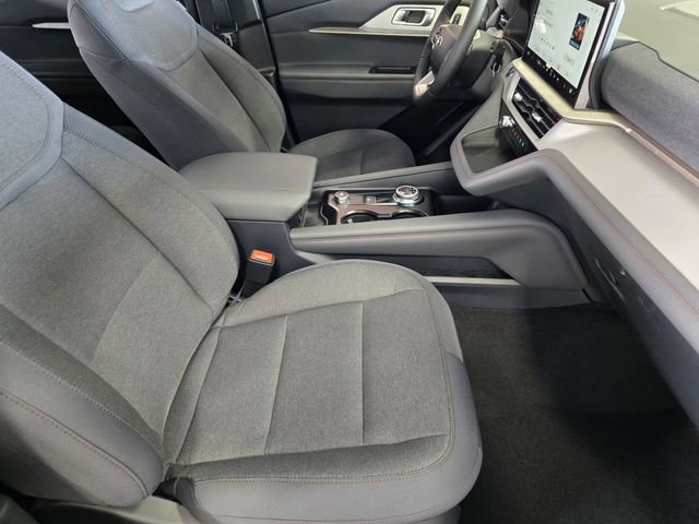 New 2026 Ford Explorer Active RWD image 10