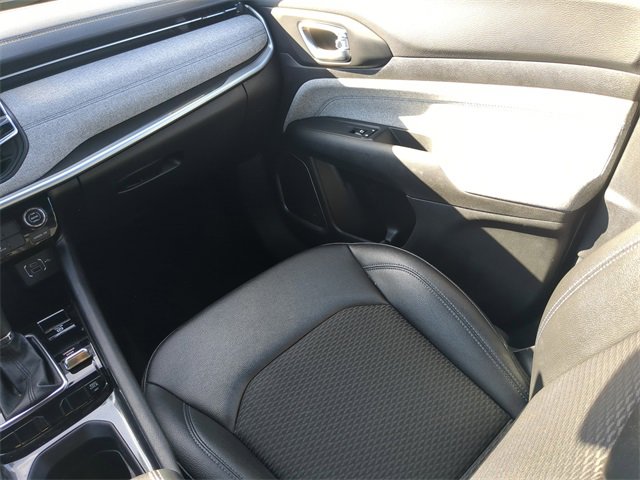 Used 2024 Jeep Compass Latitude image 18