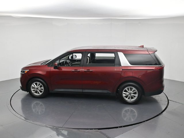 Used 2024 Kia Carnival LX FWD image 42