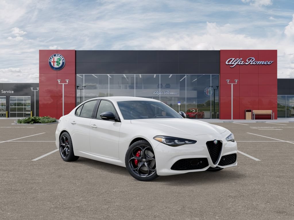 New 2025 Alfa Romeo Giulia w/ Driving Assist Package RWD image 5