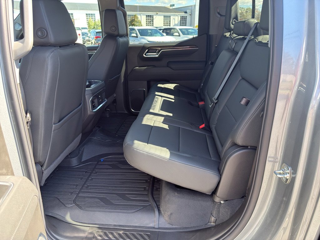 New 2026 GMC Sierra 1500 Elevation w/ Elevation Premium Package AWD/4WD image 19