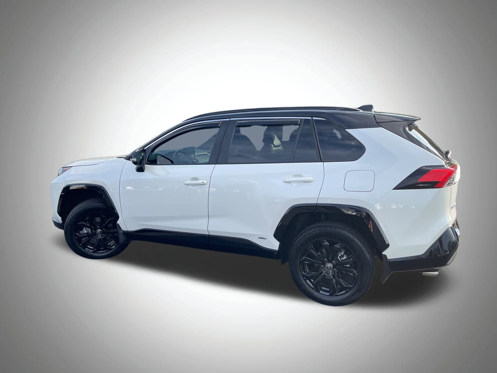 Used 2022 Toyota RAV4 XSE image 8