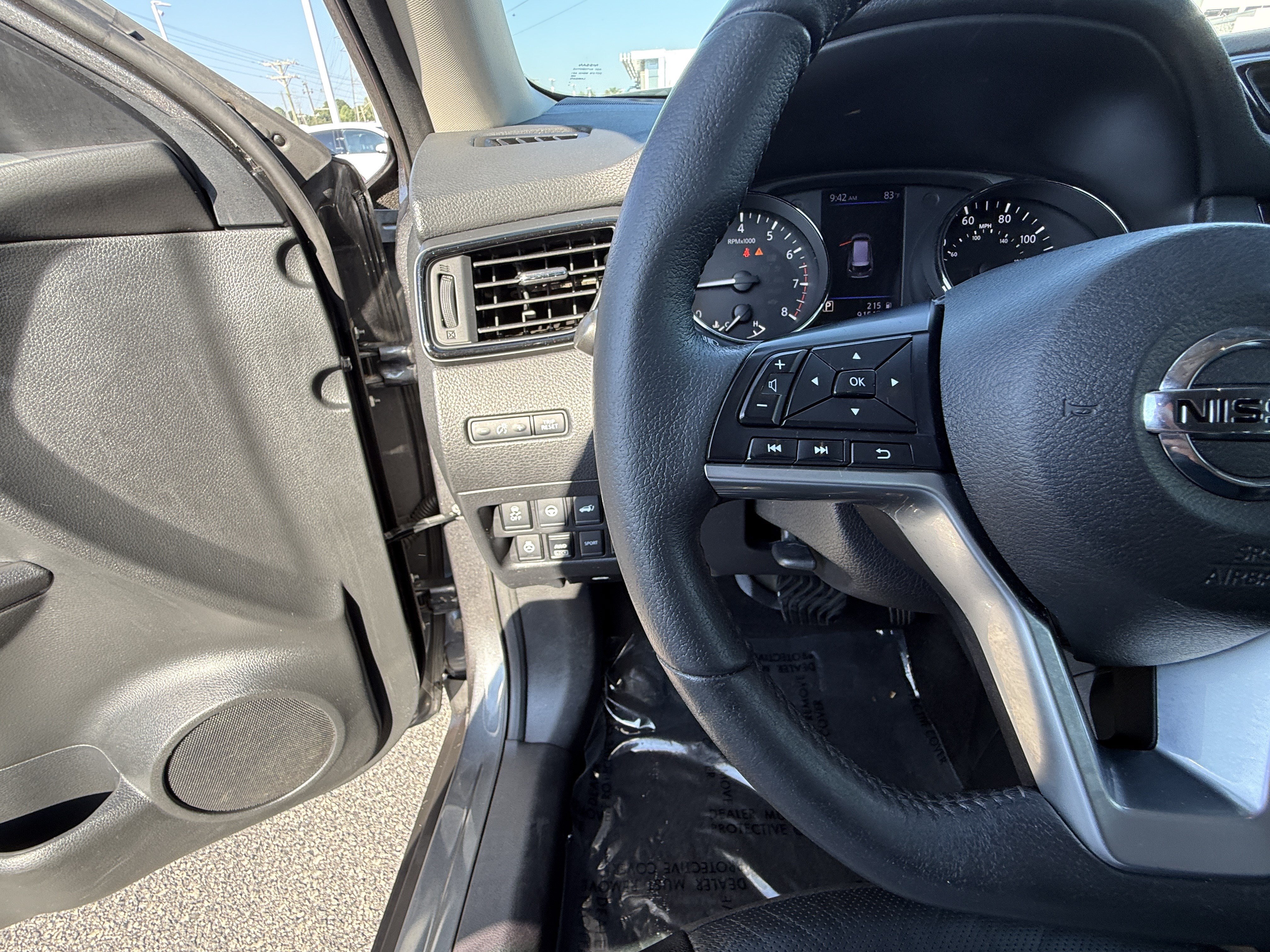 Used 2019 Nissan Rogue SL AWD/4WD image 19