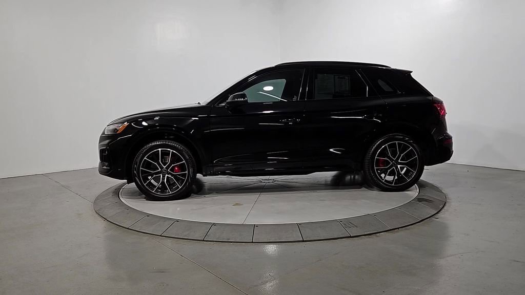 Used 2025 Audi SQ5 Premium Plus AWD/4WD image 2