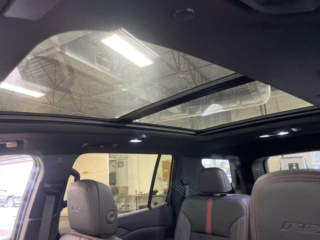 Used 2024 Chevrolet Traverse RS w/ LPO, Floor Liner Package image 14