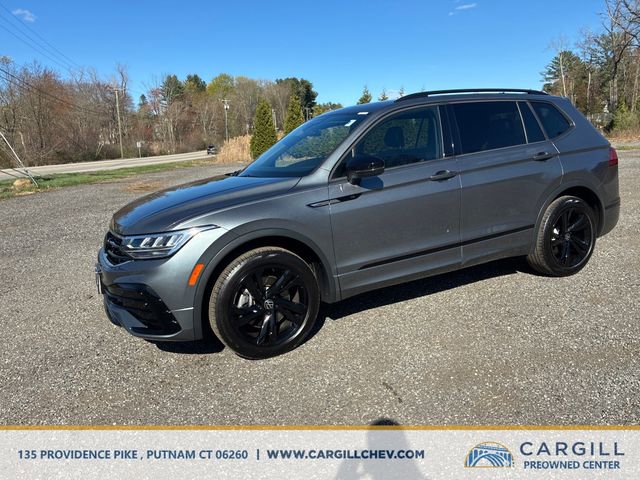 Used 2024 Volkswagen Tiguan SE R-Line FWD image 1