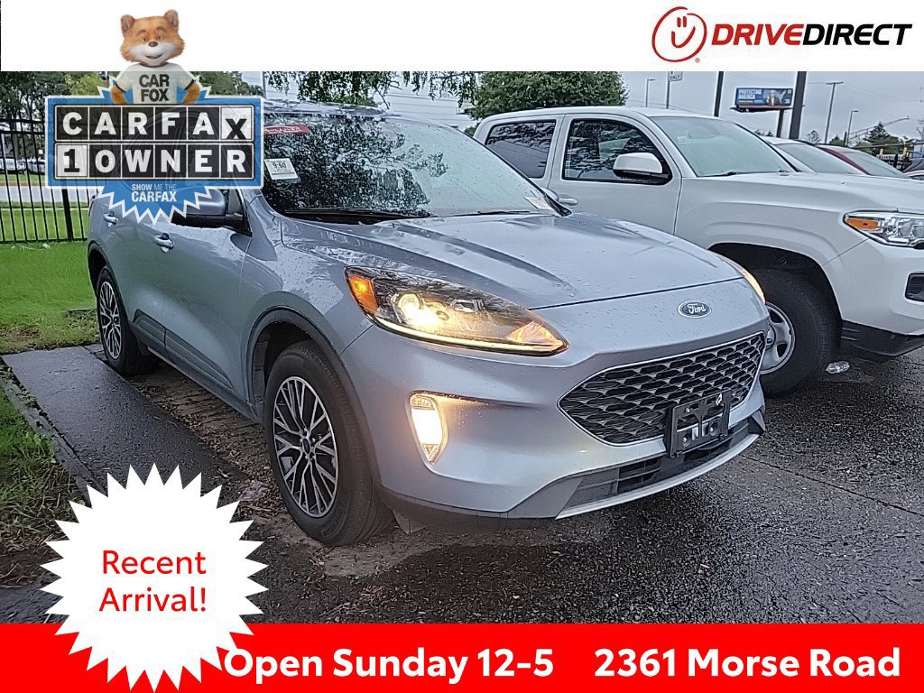 Used 2022 Ford Escape SEL w/ Technology Package FWD image 1