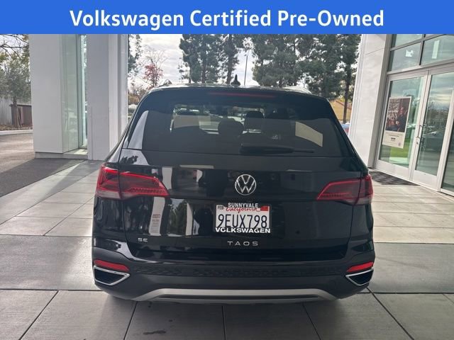 Certified 2023 Volkswagen Taos SE w/ Panoramic Sunroof Package image 5