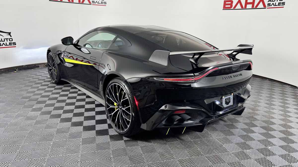 Used 2022 Aston Martin V8 Vantage Coupe RWD image 5