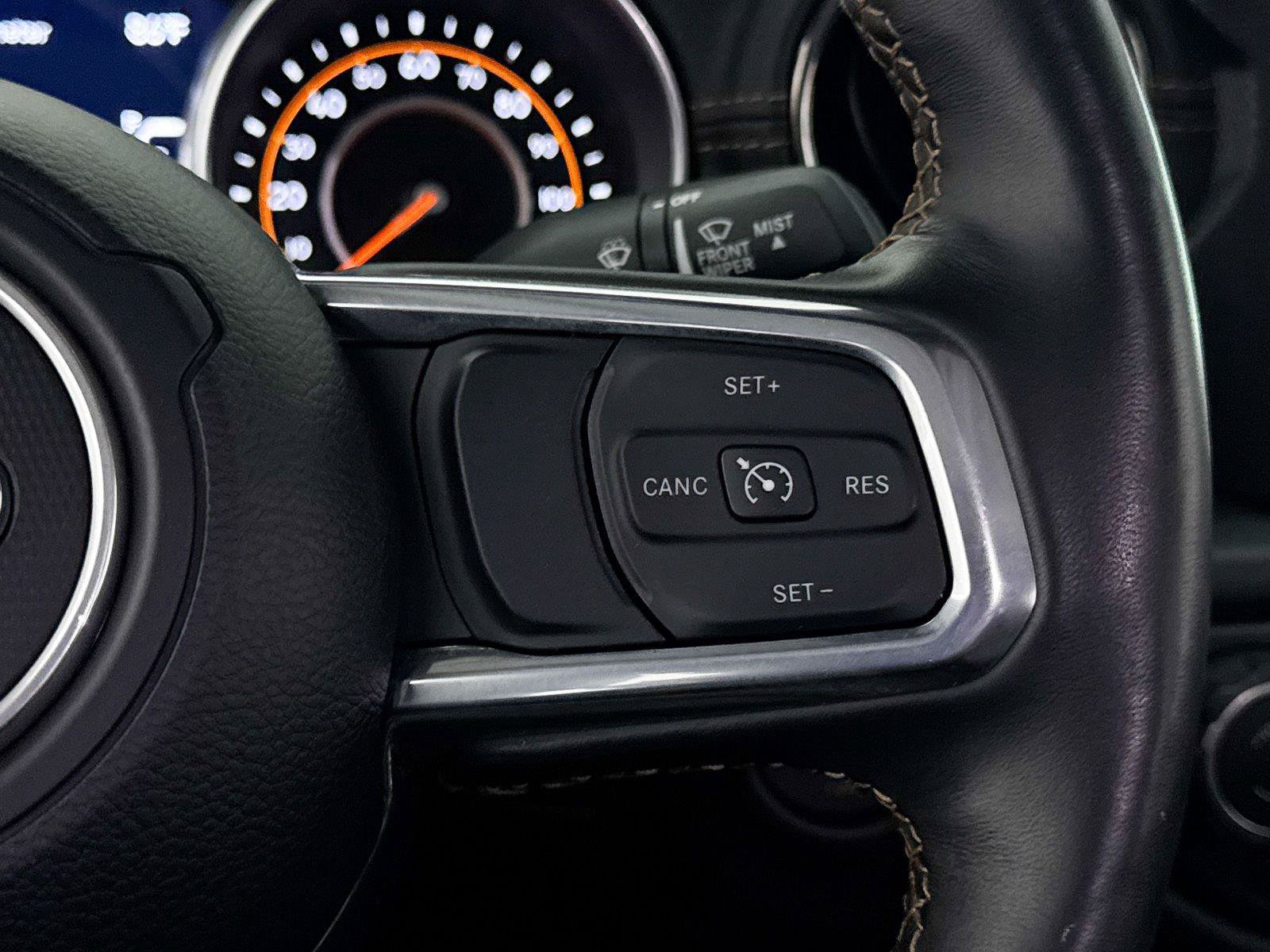 Used 2023 Jeep Gladiator Overland AWD/4WD image 33