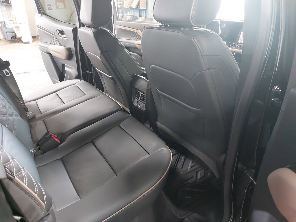 New 2026 GMC Canyon Denali AWD/4WD image 11