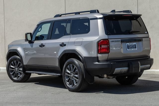 Used 2024 Toyota Land Cruiser w/ Premium Package AWD/4WD video 3