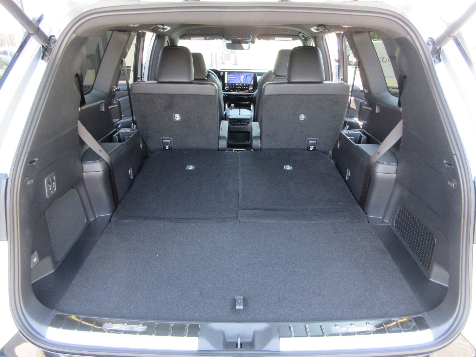 New 2026 Lexus TX 500h AWD image 52