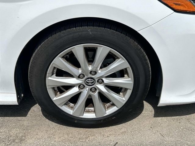 Used 2020 Toyota Camry LE FWD image 10