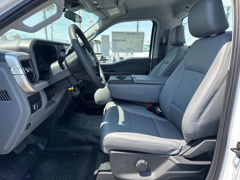 New 2025 Ford F350 XL w/ XL Chrome Package image 12