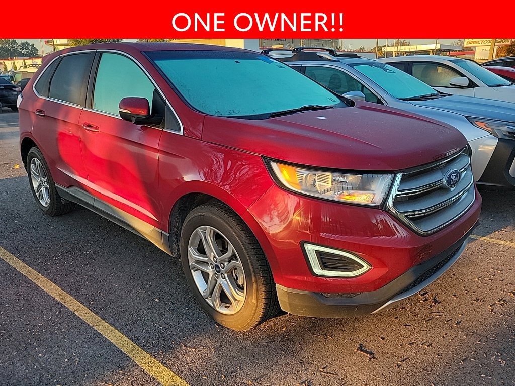 Used 2017 Ford Edge Titanium w/ Technology Package FWD image 3