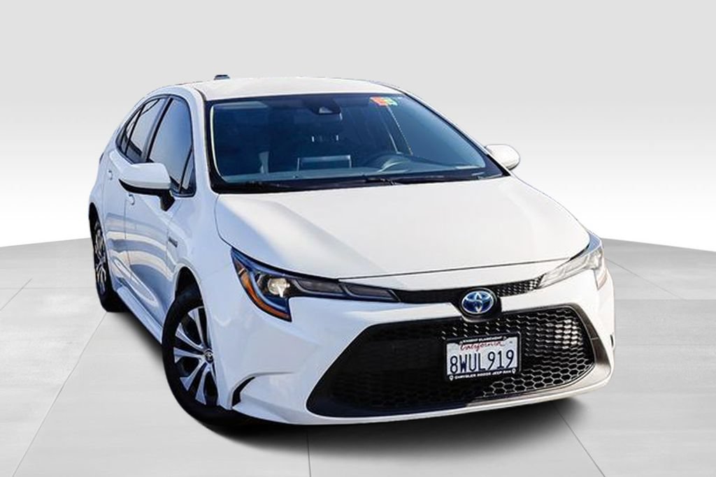 Used 2021 Toyota Corolla LE w/ Carpet Mat Package (TMS) FWD image 2