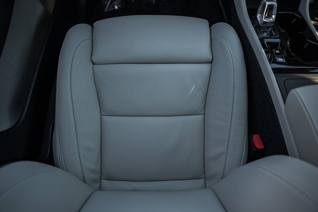 New 2026 Volvo XC40 B5 Plus w/ Protection Package Premier image 32