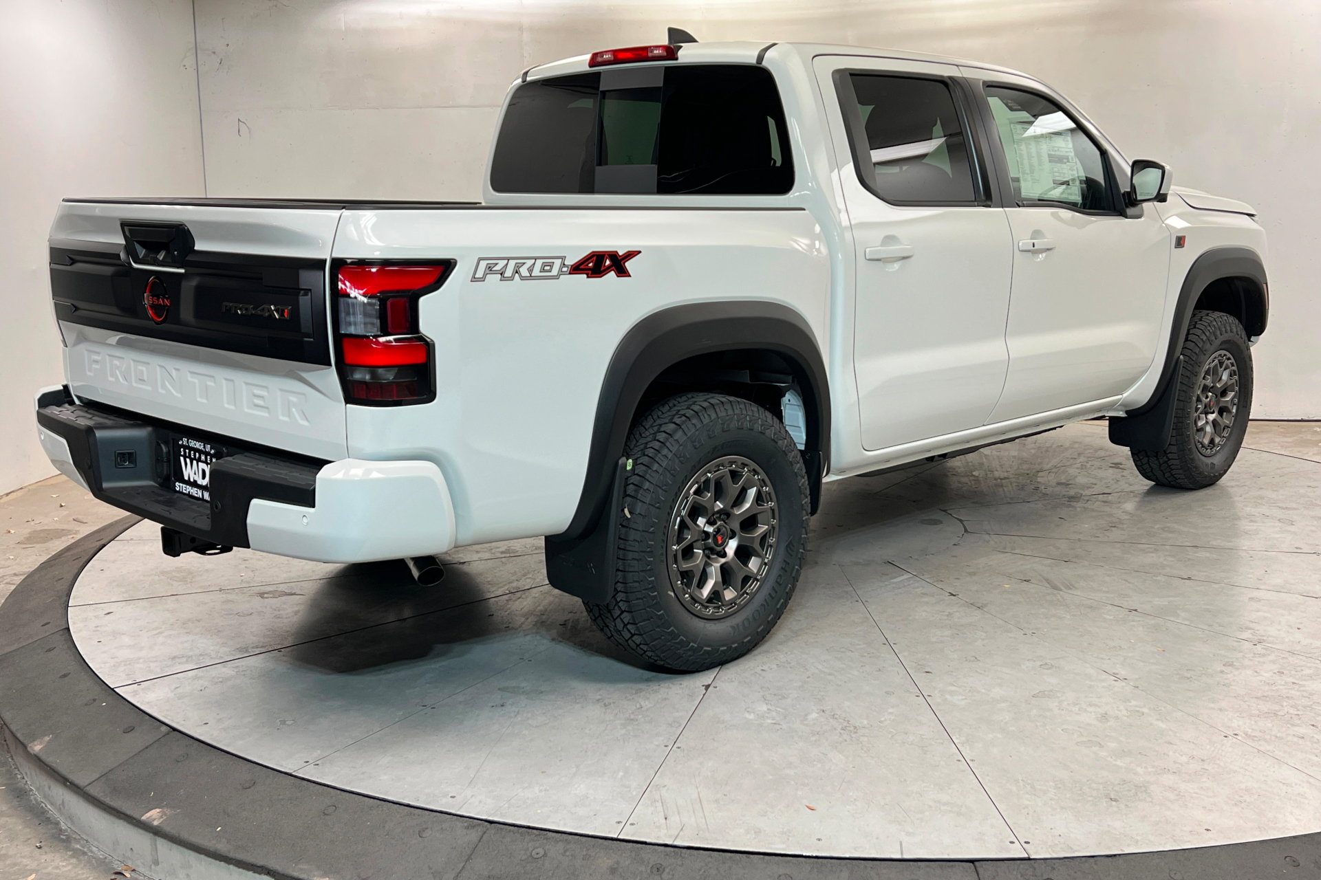 New 2026 Nissan Frontier PRO-4X w/ Pro Premium Package image 5