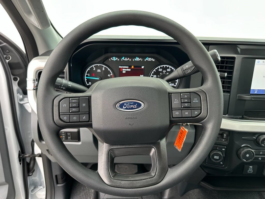 New 2026 Ford F550 4x4 Regular Cab Super Duty image 8