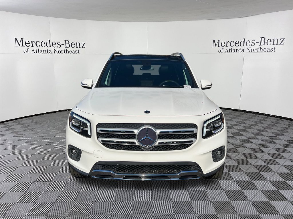 Used 2023 Mercedes-Benz GLB 250 w/ Premium Package image 2