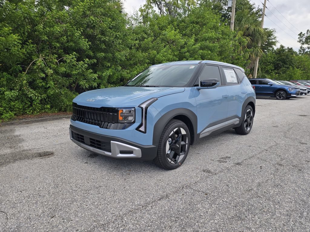 New 2027 Kia Seltos S FWD image 4
