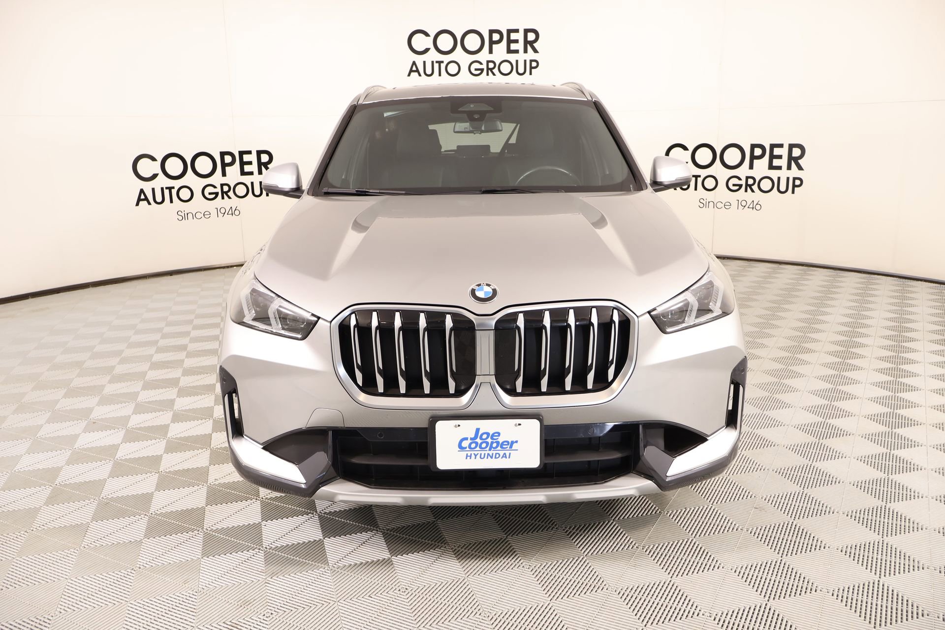 Used 2024 BMW X1 xDrive28i image 9