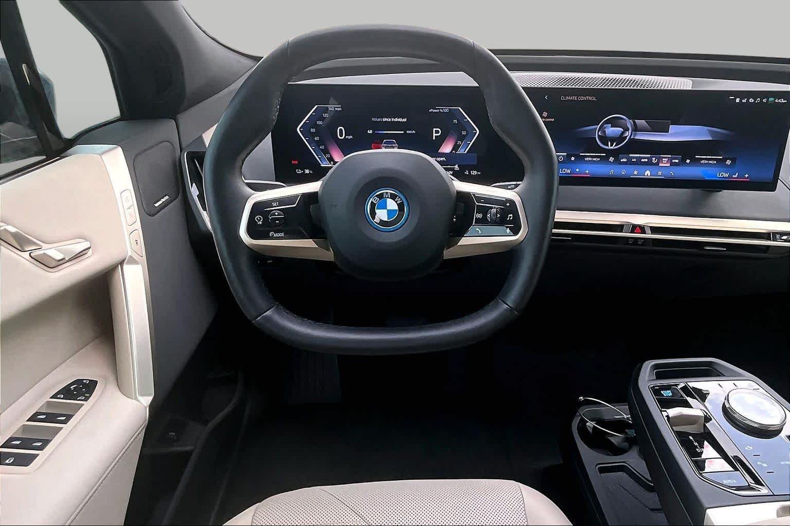 Used 2024 BMW iX xDrive50 w/ Convenience Package AWD/4WD image 5