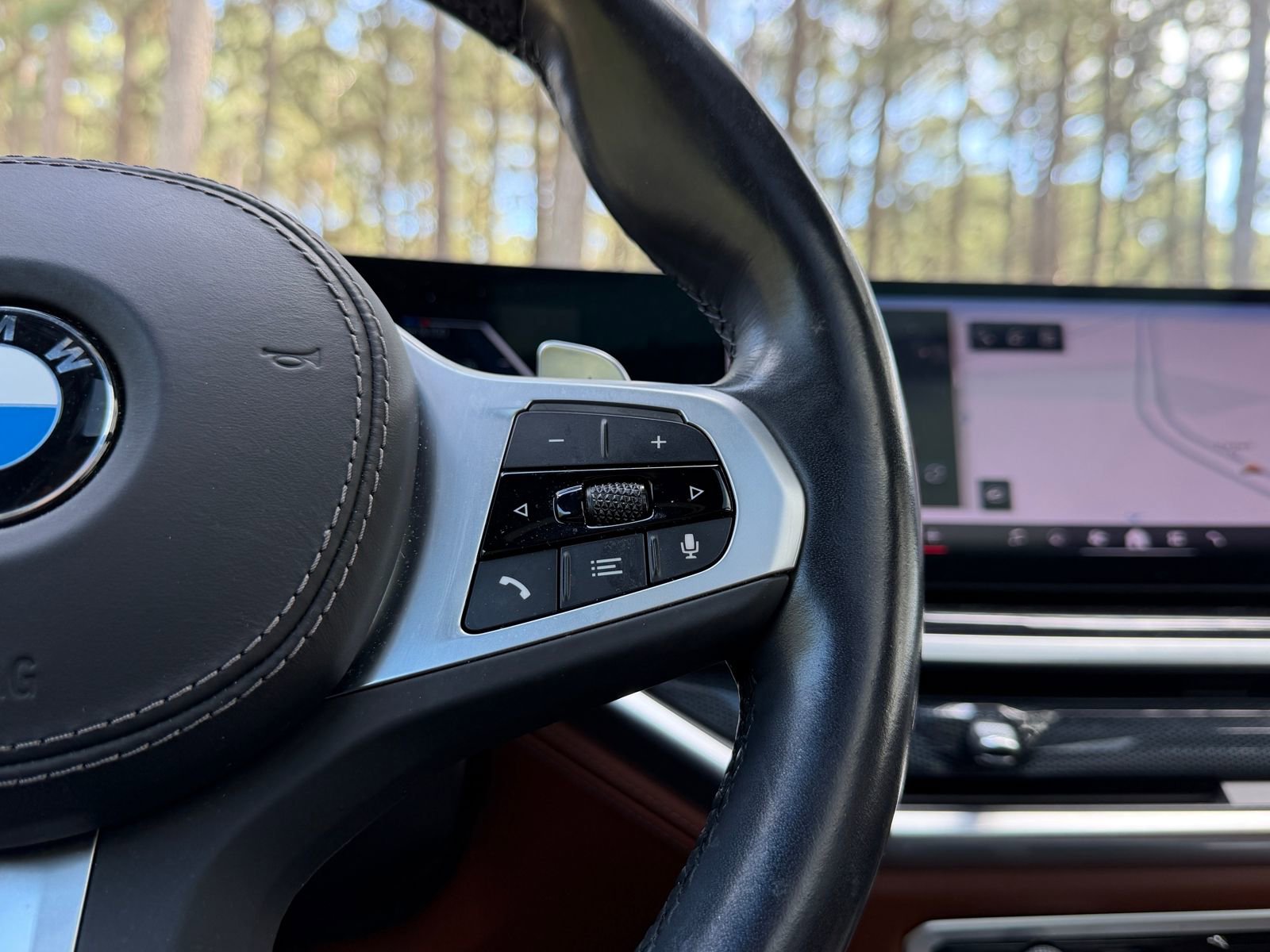 Used 2024 BMW X7 xDrive40i w/ Executive Package image 27