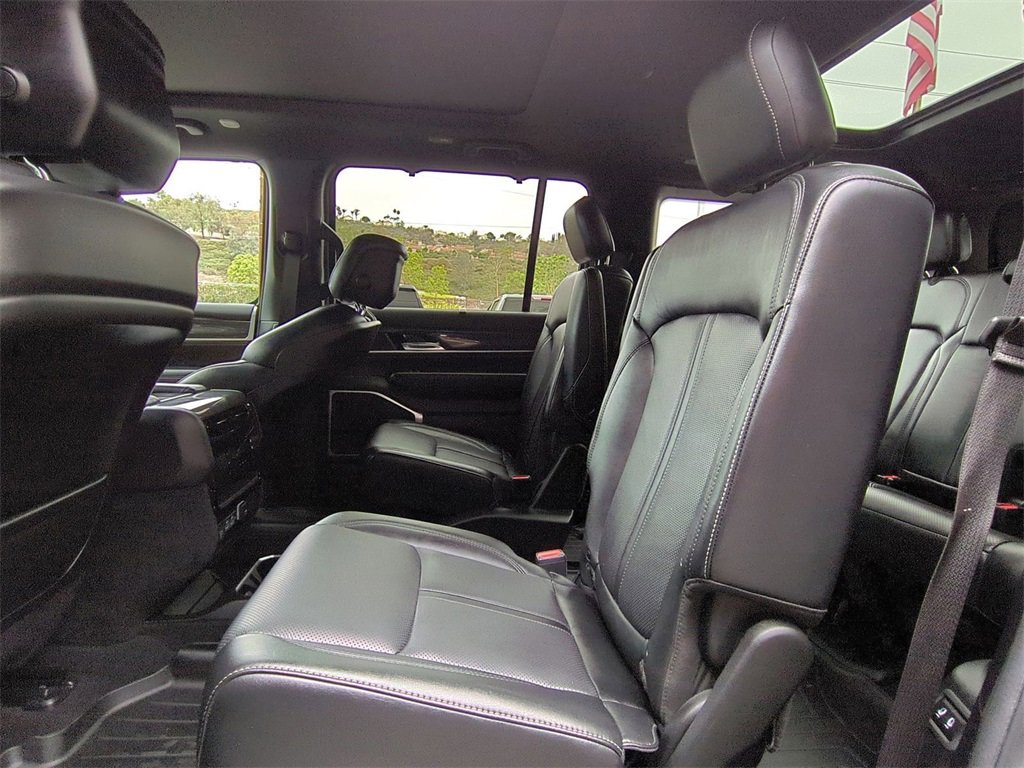 Used 2022 Jeep Wagoneer Series II w/ Convenience Group I image 24