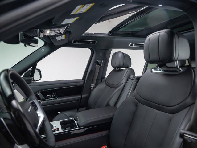 New 2026 Land Rover Range Rover Long Wheelbase SE AWD/4WD image 16