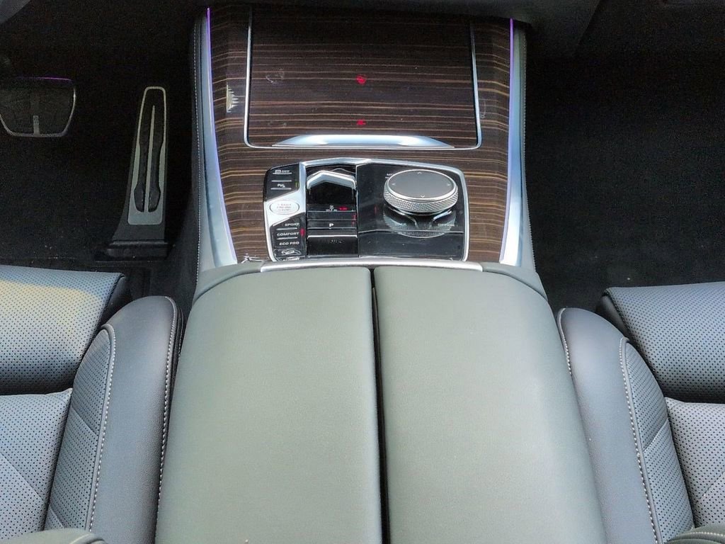 New 2026 BMW X5 xDrive40i w/ M Sport Package AWD/4WD image 19