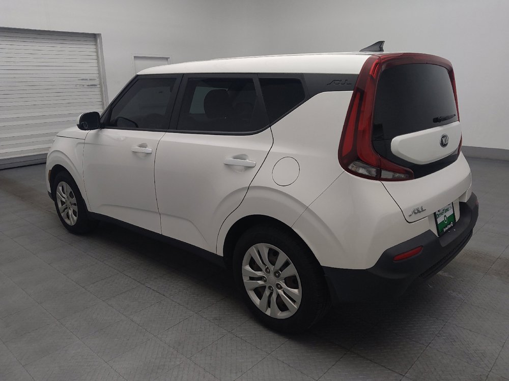 Used 2021 Kia Soul LX FWD image 3
