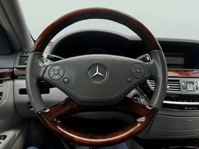 Used 2012 Mercedes-Benz S 550 4MATIC image 29