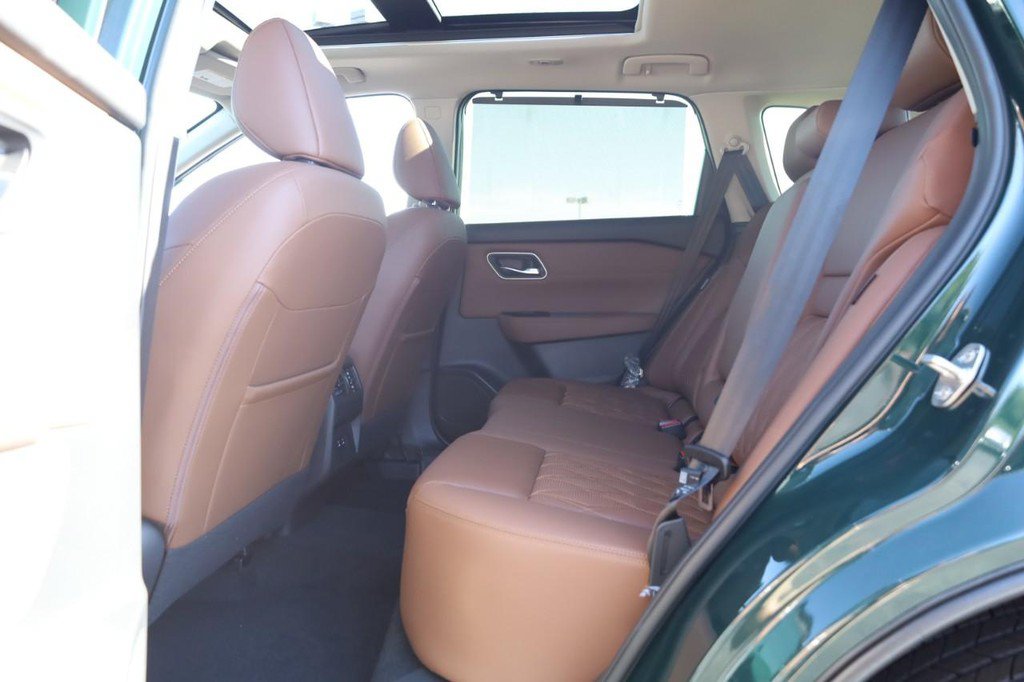 New 2026 Nissan Rogue Platinum AWD/4WD image 21