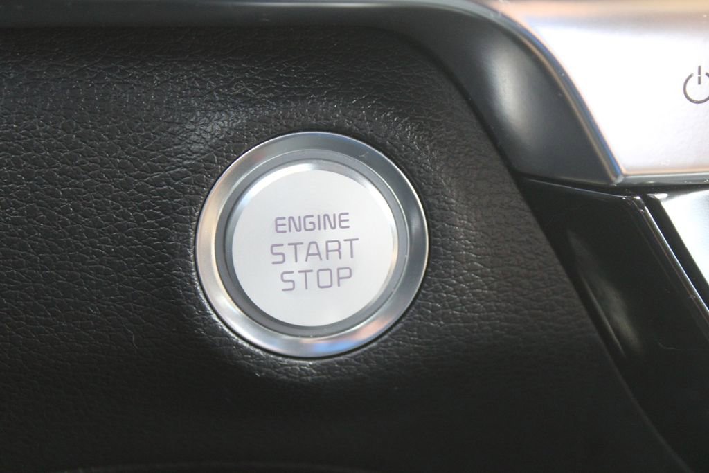Used 2022 Kia Telluride SX w/ Towing Package FWD image 37