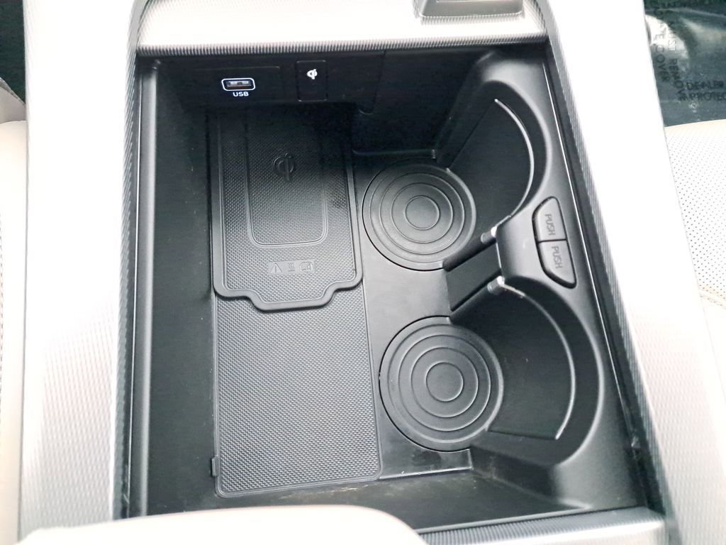 Used 2022 Hyundai Palisade Calligraphy image 23