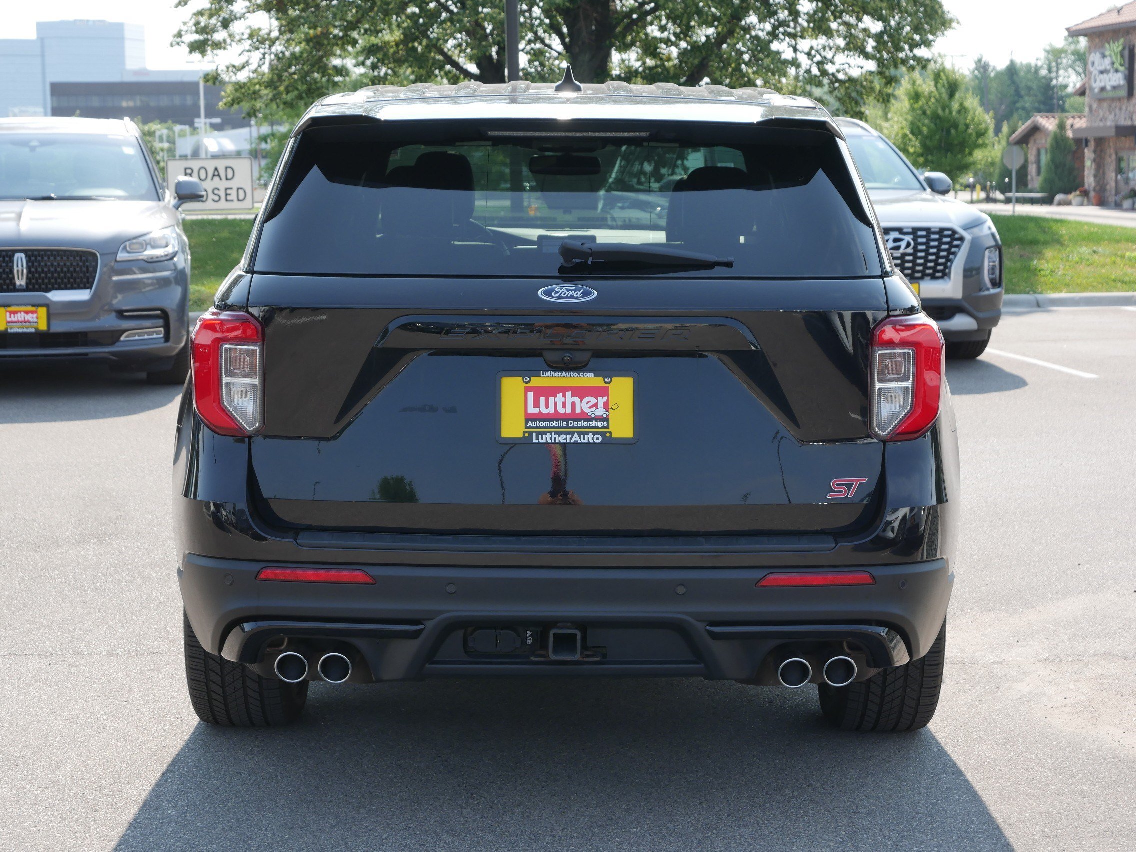 Used 2022 Ford Explorer ST w/ ST Street Pack AWD/4WD image 6