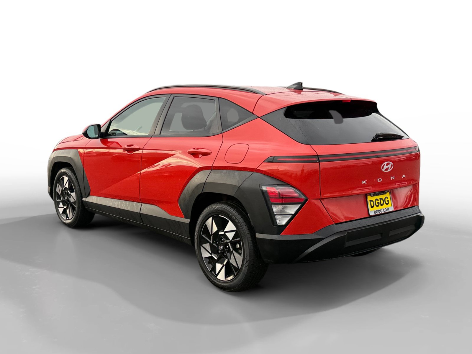 Used 2024 Hyundai Kona SEL FWD image 3