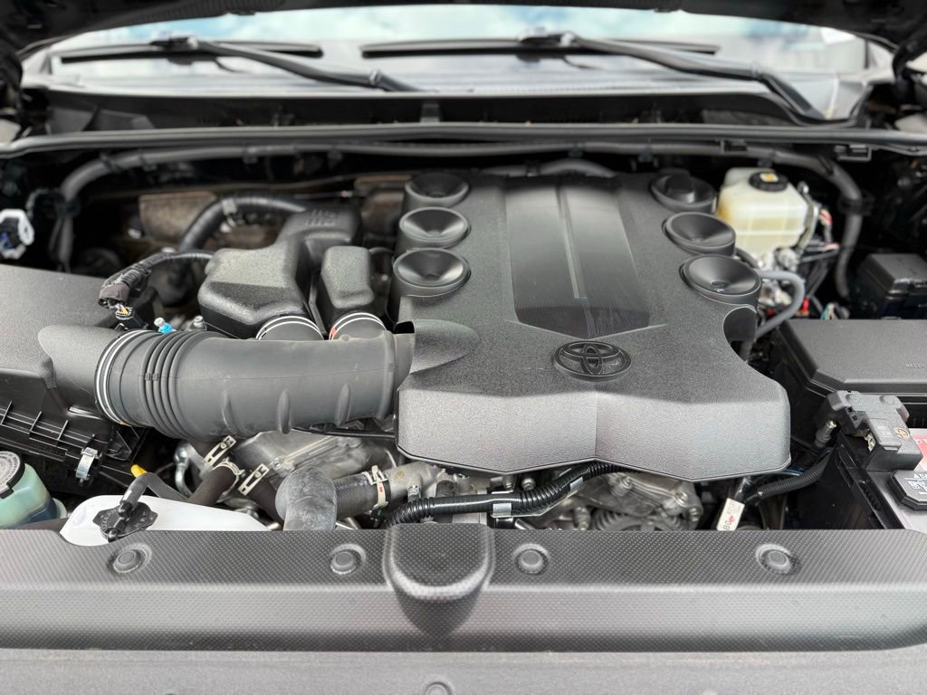 Certified 2022 Toyota 4Runner SR5 Premium AWD/4WD image 10