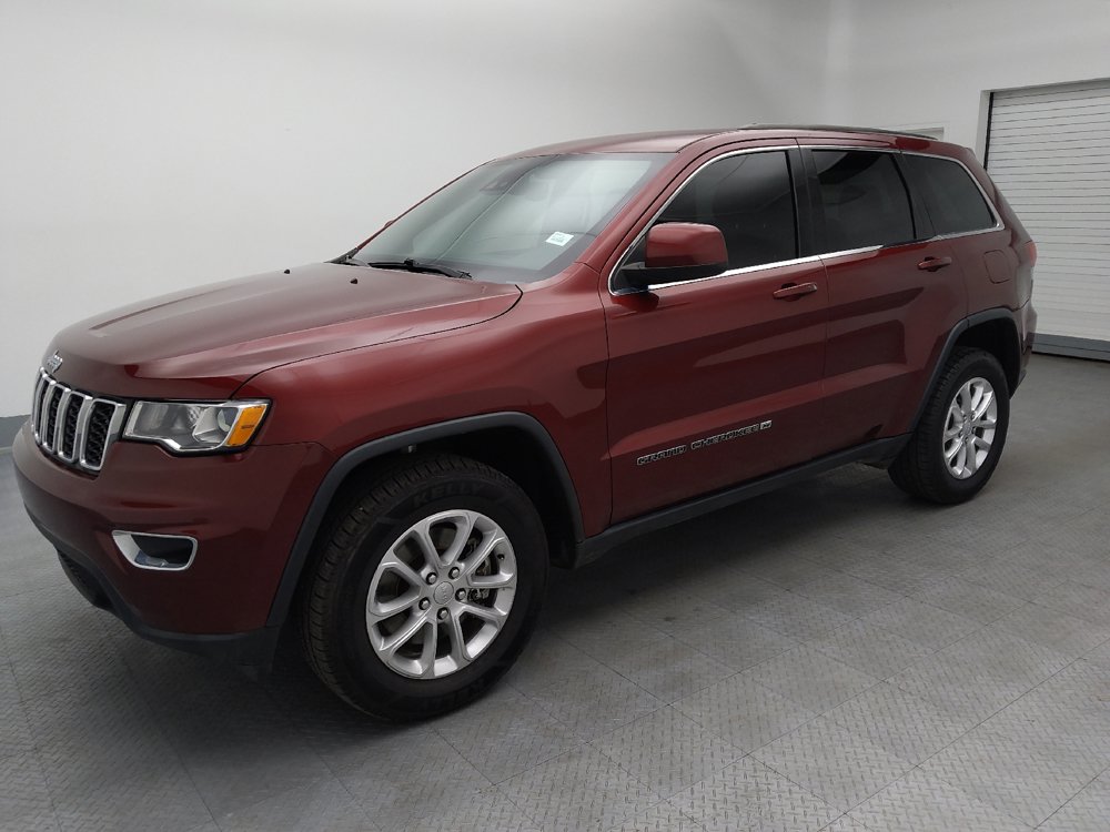 Used 2022 Jeep Grand Cherokee Laredo X RWD image 2