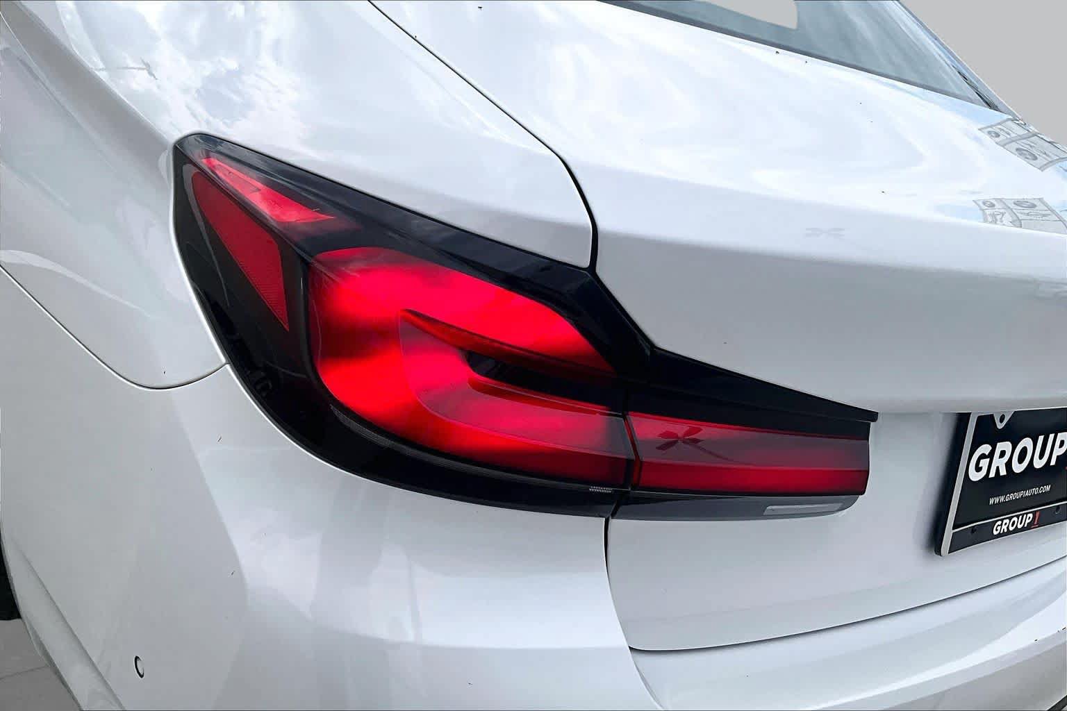 Used 2021 BMW 540i w/ Premium Package RWD image 27