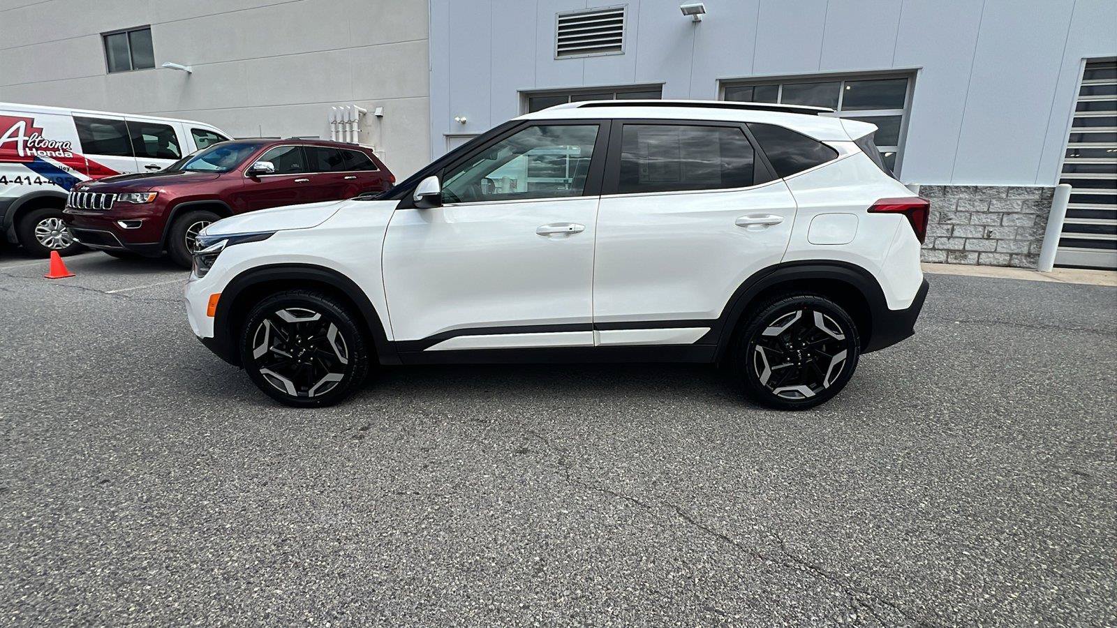 Used 2024 Kia Seltos SX AWD/4WD image 7