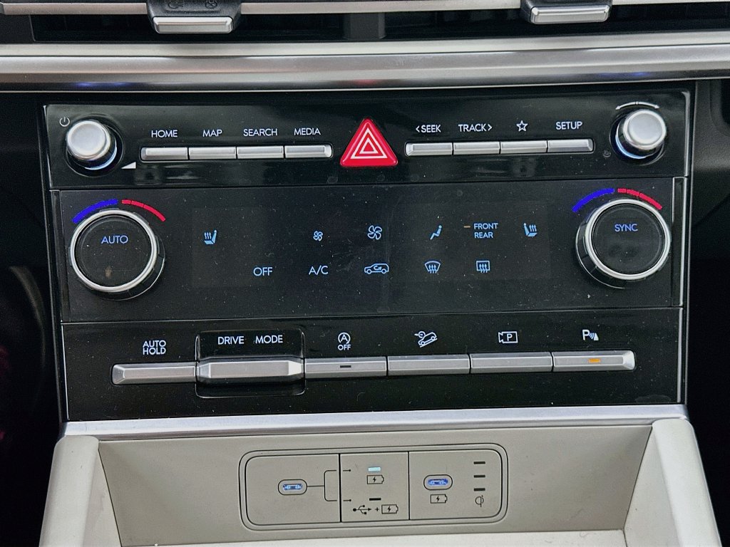 Used 2026 Hyundai Santa Fe SEL FWD image 18