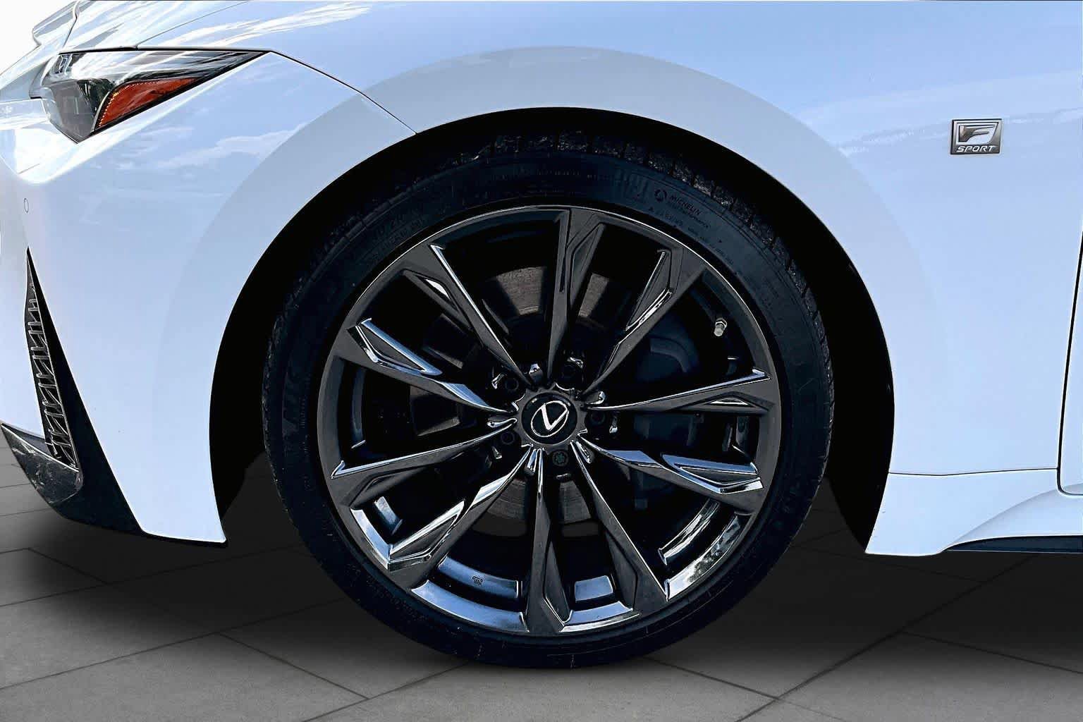 Used 2022 Lexus IS 350 F Sport w/ Navigation Package RWD image 11